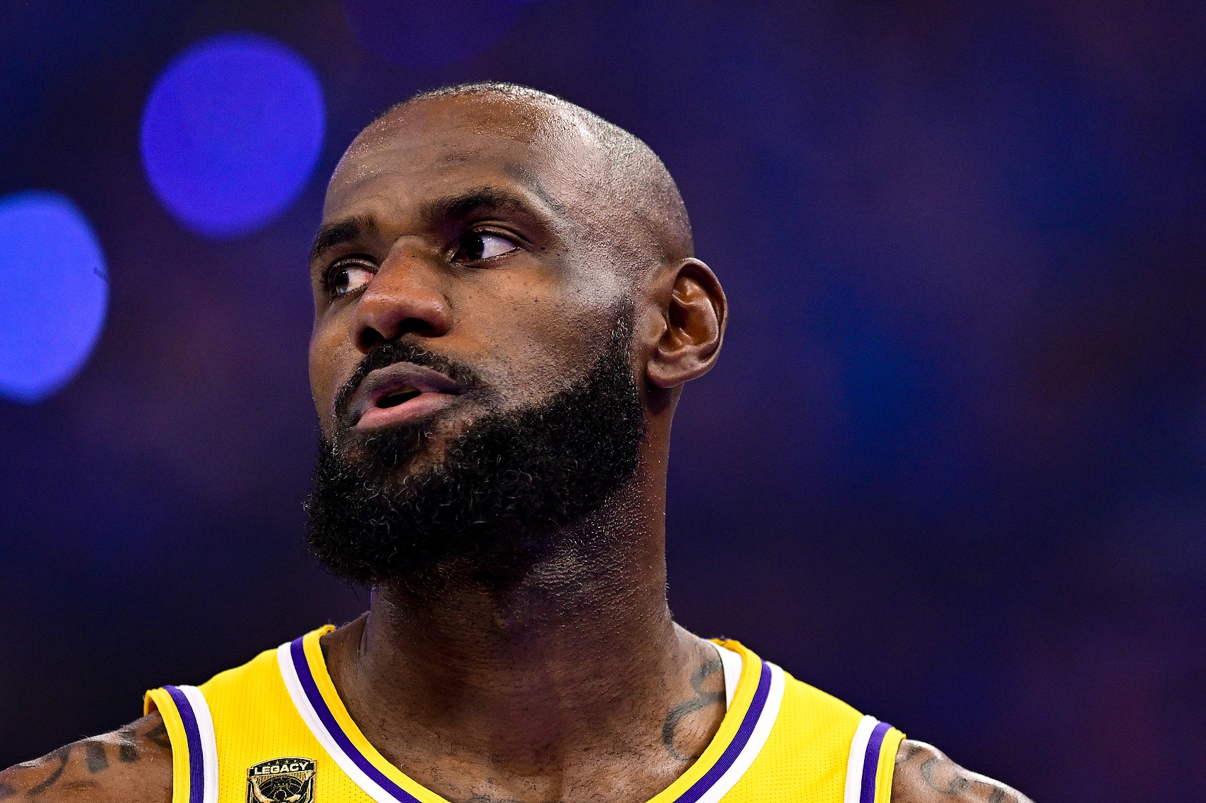 Windhorst:詹姆斯自由市场态度大变 顶薪仅湖人可出却非首选